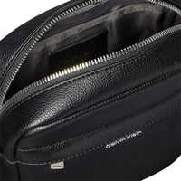 Calvin Klein Raised - Umhängetasche 22 cm (black) - Ansicht 3