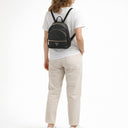 Guess Manhattan ll Backpack - Rucksack 26 cm (black logo) - Ansicht 7