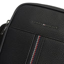 Tommy Hilfiger Central  - Umhängetasche 20.5 cm (black) - Ansicht 4