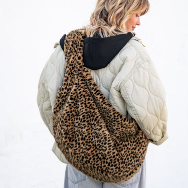 reisenthel Moonbag - Schultertasche 48 cm (leo fake fur) - Ansicht 9