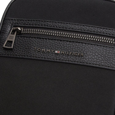 Tommy Hilfiger Repreve - Umhängetasche 20.5 cm (black) - Ansicht 3