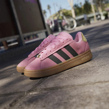 adidas Grand Court Alpha 00s Sneaker - Schuh Women (bliss pink/core black/gold met., 40) - Markenkoffer
