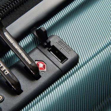 Delsey Paris Shadow 5.0 - 4-Rollen-Kabinentrolley mit Vordertasche S 55 cm erw. USB (grün) - Ansicht 9