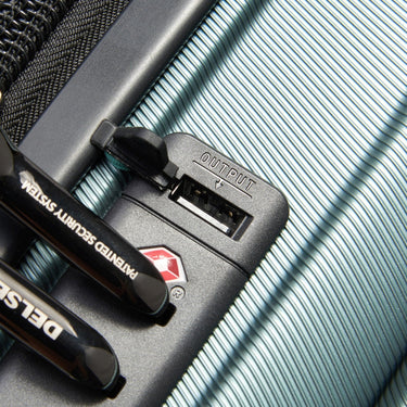 Delsey Paris Shadow 5.0 - 4-Rollen-Kabinentrolley Slim Line USB 55 cm (grün) - Ansicht 6