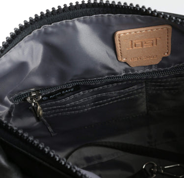 Jost Kaarina - Schultertasche 31 cm (black) - Ansicht 6