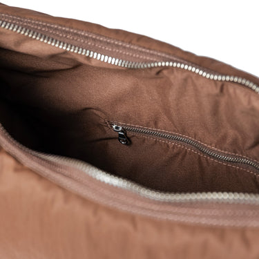 Sandqvist Curve Half Moon Bag L - Umhängetasche 42 cm (dark taupe) - Ansicht 4