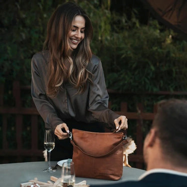 The Chesterfield Brand Jen - Schultertasche Leder 25 cm (cognac) - Ansicht 7